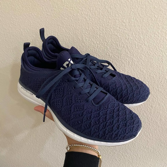 APL Men's TechLoom Phantom Lace up Sneakers in Navy sz 9 - Picture 1 of 8